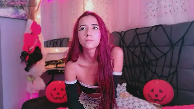 NataliaPrada s online show from October 2025 05:21:01 PM