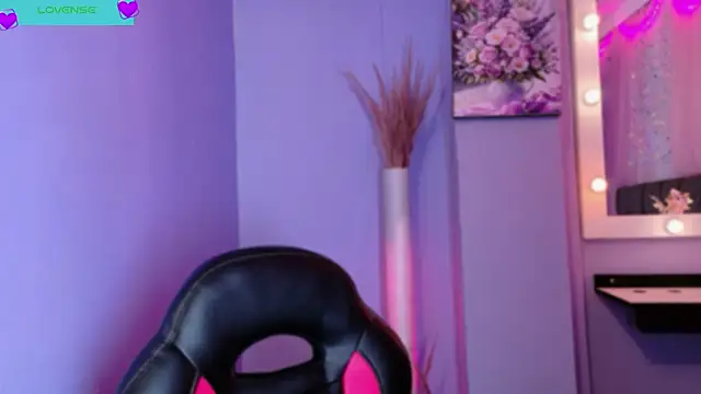 NataliaPrada s online show from December 2025 04:23:02 PM