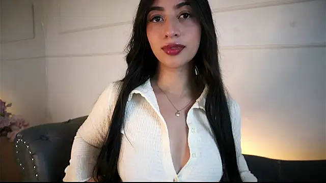 charlotterusso online show from June 2026 12:27:01 PM