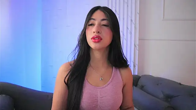 charlotterusso online show from November 2025 12:31:01 PM