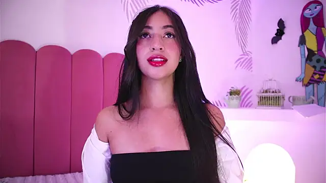 charlotterusso online show from October 2025 02:29:01 PM