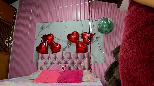 Snapshot of Mindy_19 chatting on March 2026 11:01:02 PM Mindy 19 online show from March 2026 11:01:02 PM