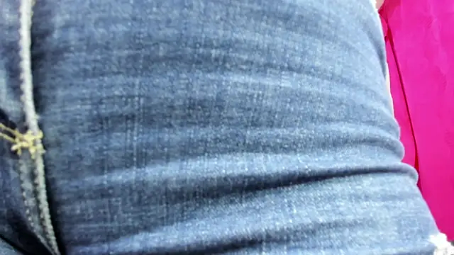 Snapshot of Mindy_19 chatting on November 2025 10:59:02 AM Mindy 19 online show from November 2025 10:59:02 AM