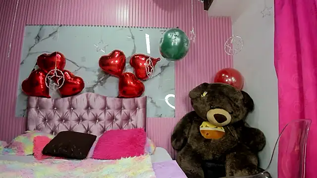 Snapshot of Mindy_19 chatting on March 2026 11:19:01 PM Mindy 19 online show from March 2026 11:19:01 PM