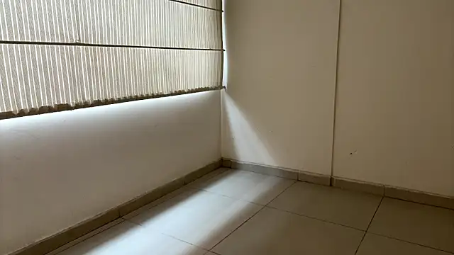 clara evanss s online show from March 2026 09:22:02 PM