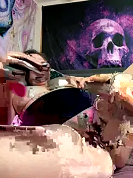 GirlSquirt online show from December 2025 05:56:02 PM