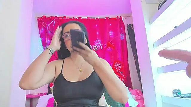 AlicePipper online show from May 2026 10:41:01 PM