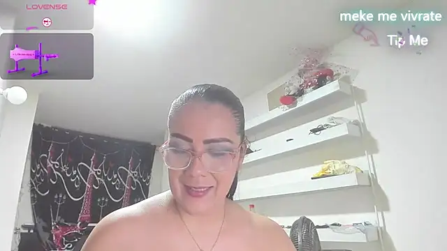 Snapshot of AlicePipper chatting on July 2026 05:25:02 AM AlicePipper online show from July 2026 05:25:02 AM