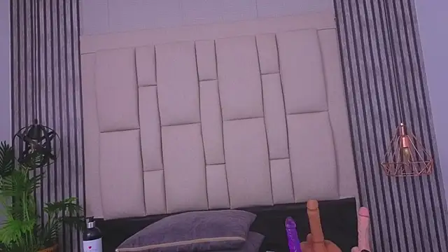 bryonycutee online show from February 2026 12:26:01 PM