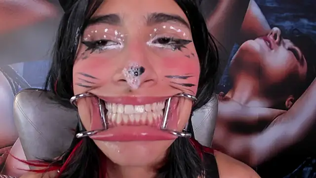 miss   taylor online show from April 2026 02:43:01 PM