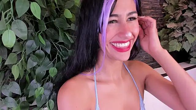 miss   taylor online show from September 2025 06:13:02 PM