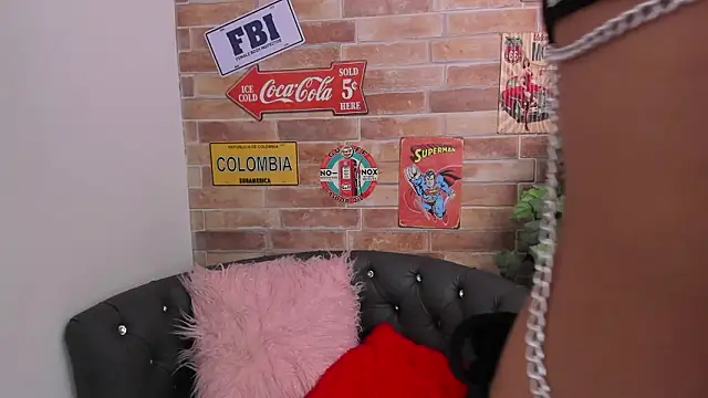 miss   taylor online show from February 2026 02:33:02 AM