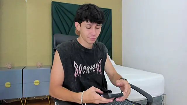 Michael blue online show from December 2025 11:47:02 AM