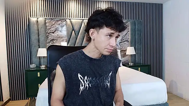 Michael blue online show from February 2026 07:33:02 PM