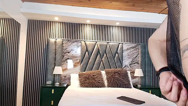 Michael blue online show from February 2026 08:27:02 PM