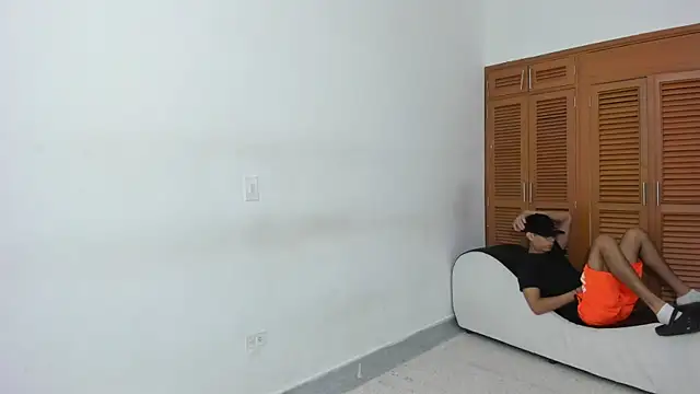 brutal sex room2k online show from October 2025 01:01:01 PM