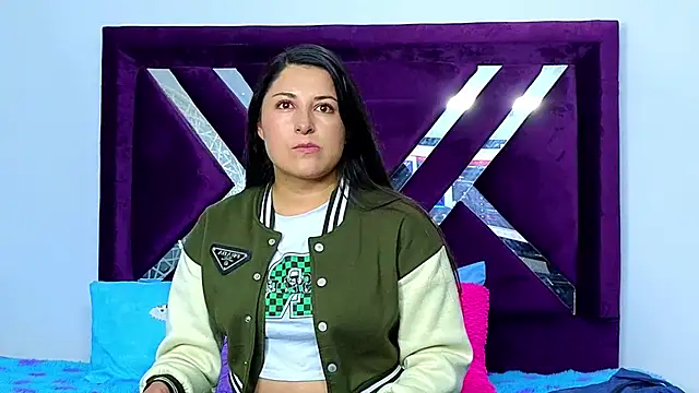 cuteeimy online show from November 2025 07:14:02 PM