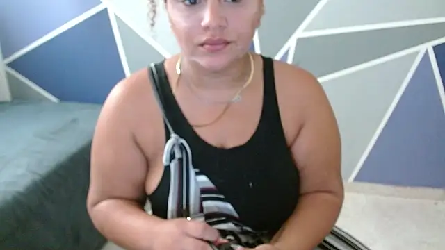 Yera carey online show from November 2025 12:04:02 PM