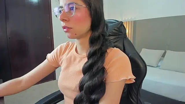 carlina 15 online show from January 2026 12:20:01 PM