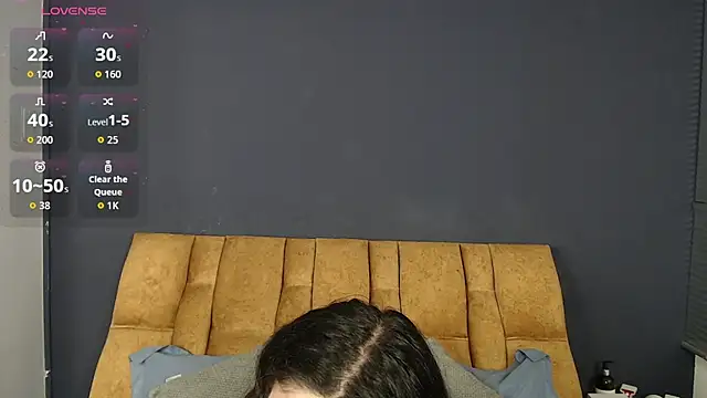 KendraaSimons online show from May 2026 07:45:01 PM