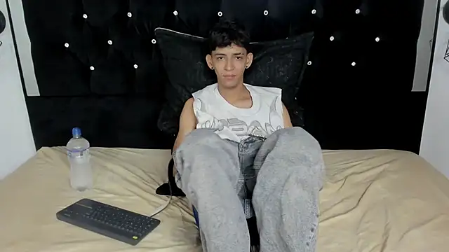 Sebas cat online show from March 2026 01:35:02 AM