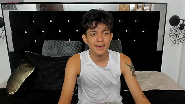 Sebas cat online show from October 2025 02:56:02 AM