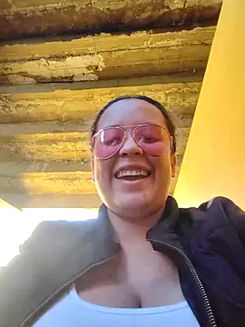 Snapshot of You-sexy-starr chatting on September 2025 09:00:01 PM You-sexy-starr online show from September 2025 09:00:01 PM