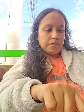 Snapshot of You-sexy-starr chatting on November 2025 05:35:02 PM You-sexy-starr online show from November 2025 05:35:02 PM