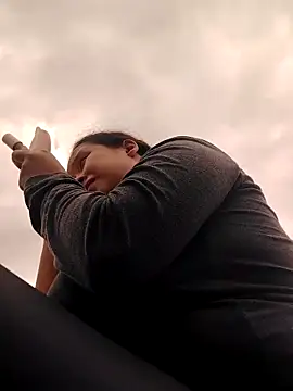 Snapshot of You-sexy-starr chatting on October 2025 04:30:02 PM You-sexy-starr online show from October 2025 04:30:02 PM