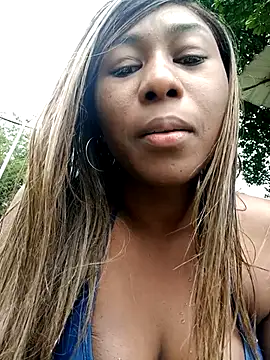 MONIQUE-LAMOUR online show from November 2025 06:00:02 PM