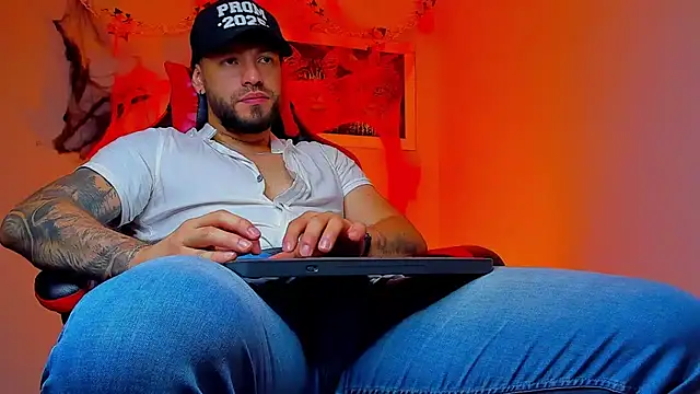 Snapshot of DIMITRI_MASTEER chatting on October 2025 09:50:01 PM DIMITRI MASTEER online show from October 2025 09:50:01 PM