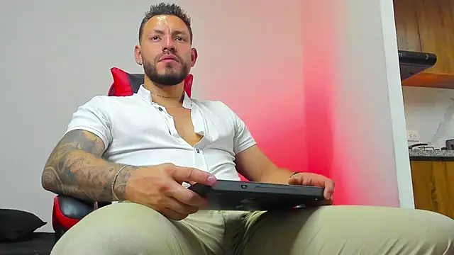 DIMITRI MASTEER online show from December 2025 04:25:02 AM