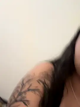 Snapshot of babykalirose chatting on October 2025 08:30:01 PM babykalirose online show from October 2025 08:30:01 PM