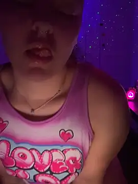 Snapshot of babykalirose chatting on September 2025 01:20:01 AM babykalirose online show from September 2025 01:20:01 AM