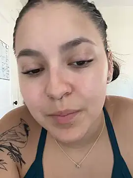 babykalirose online show from April 2026 01:47:01 PM