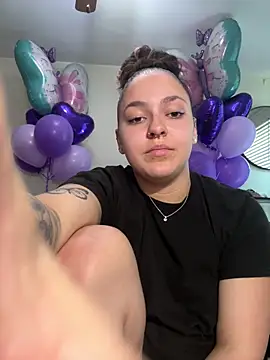 babykalirose online show from April 2026 06:31:02 PM