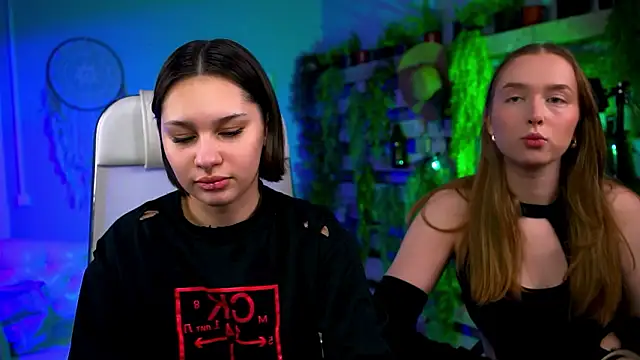 KimClarks  online show from February 2026 12:49:02 PM