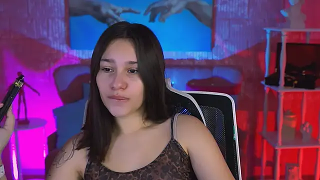 KimClarks  online show from November 2025 12:31:02 PM