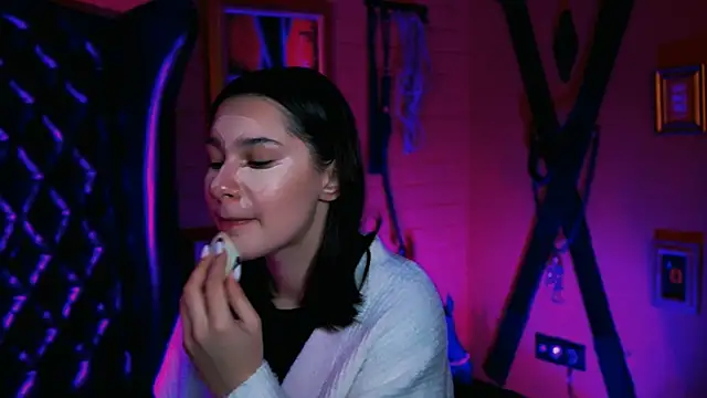 Snapshot of KimClarks_ chatting on October 2025 10:12:02 AM KimClarks  online show from October 2025 10:12:02 AM