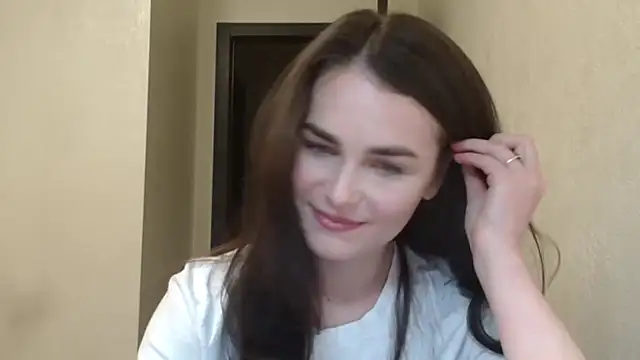 Silviaa a online show from April 2026 06:53:02 PM