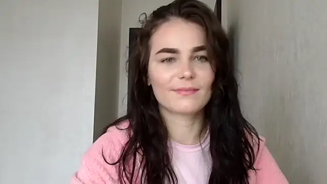 Silviaa a online show from December 2025 12:00:01 PM