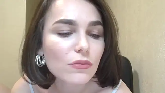 Silviaa a online show from April 2026 07:29:02 PM