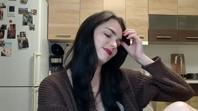 Silviaa a online show from October 2025 09:25:02 PM