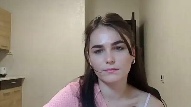 Silviaa a online show from October 2025 09:15:02 PM