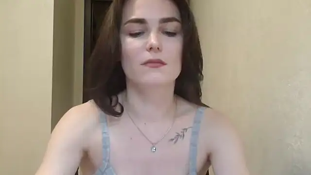 Silviaa a online show from April 2026 07:20:02 PM