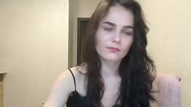 Silviaa a online show from November 2025 08:03:01 PM