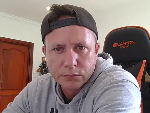 TroyDieselXXX online show from December 2025 08:52:02 AM