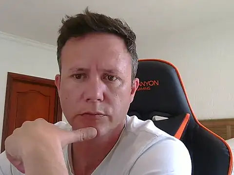 TroyDieselXXX online show from December 2025 09:24:02 AM