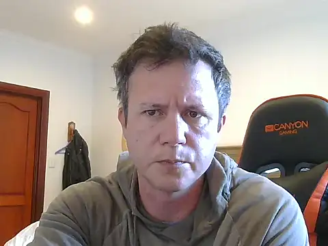 Snapshot of TroyDieselXXX chatting on July 2026 06:09:01 AM TroyDieselXXX online show from July 2026 06:09:01 AM