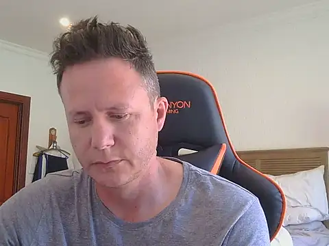 TroyDieselXXX online show from November 2025 07:30:02 AM